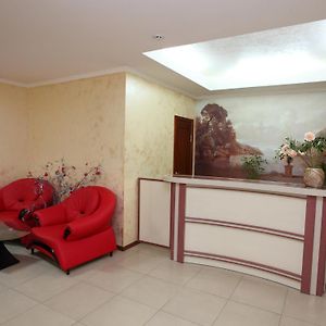 Paradise Hotel